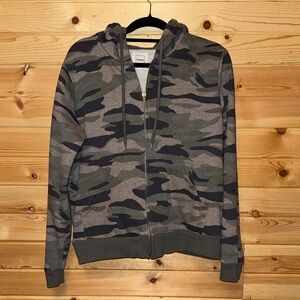 Camouflage Zip-Up Hoodie